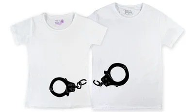 Прикольные футболки: парные - наручники